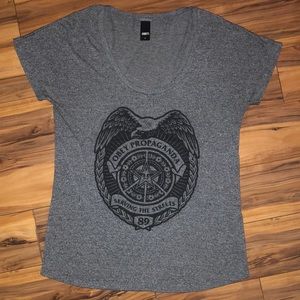 👉🏽 Obey T-Shirt 👀 Size: L